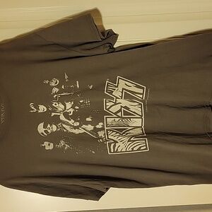 Vinyl Icon KISS T-shirt. Size Large. Small Hole Under Arm. See Pics